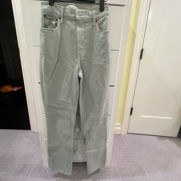 Curve Love Ultra High Rise 90s Straight Jeans - Picture 2 of 3